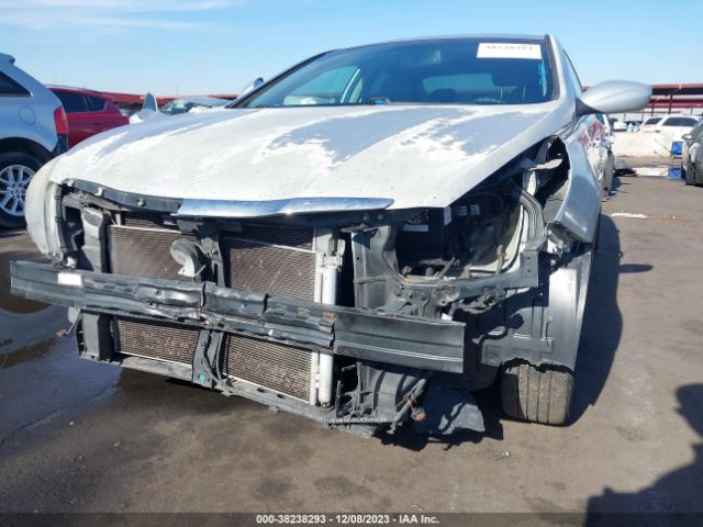 Photo 5 VIN: 5NPEB4AC6DH769661 - HYUNDAI SONATA 