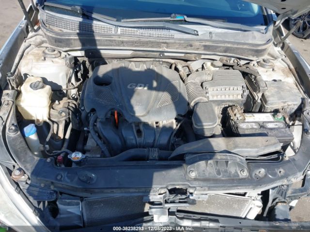 Photo 9 VIN: 5NPEB4AC6DH769661 - HYUNDAI SONATA 