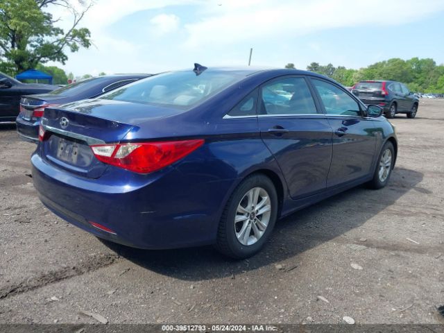 Photo 3 VIN: 5NPEB4AC6DH780241 - HYUNDAI SONATA 