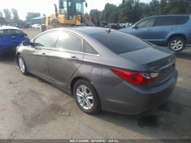 Photo 2 VIN: 5NPEB4AC6DH781129 - HYUNDAI SONATA 