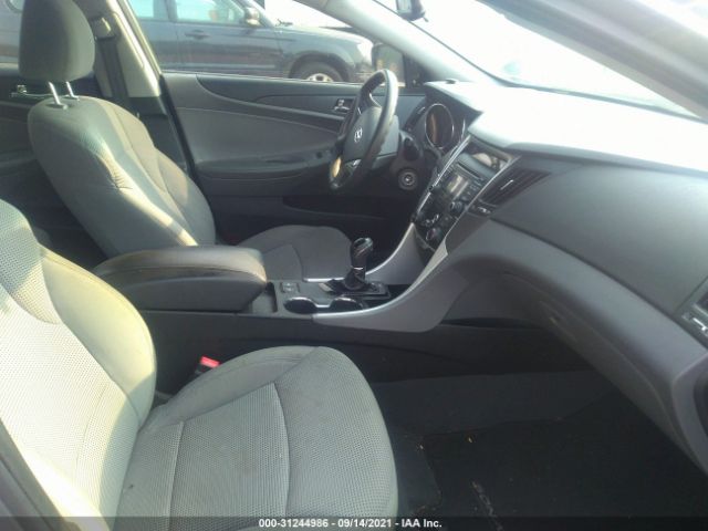 Photo 4 VIN: 5NPEB4AC6DH781129 - HYUNDAI SONATA 