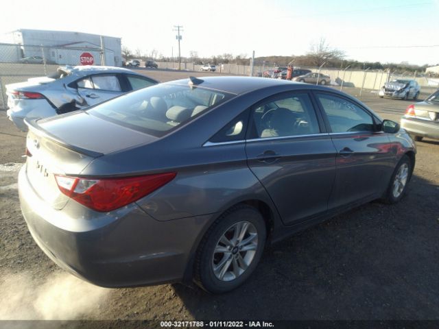 Photo 3 VIN: 5NPEB4AC6DH789182 - HYUNDAI SONATA 