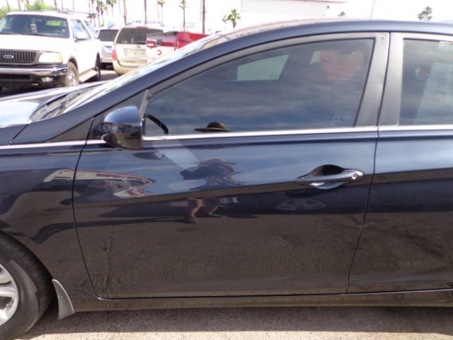 Photo 4 VIN: 5NPEB4AC6DH789330 - HYUNDAI SONATA 