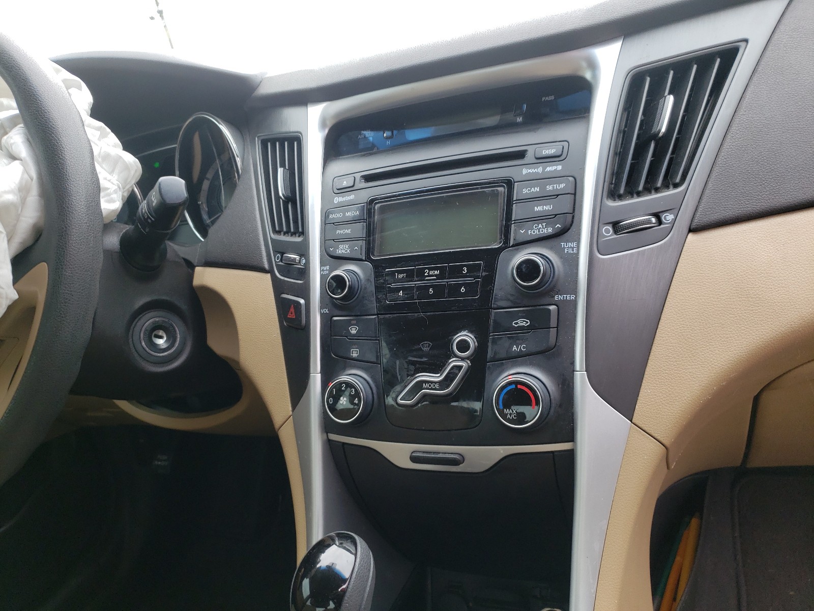 Photo 8 VIN: 5NPEB4AC6DH806059 - HYUNDAI SONATA GLS 