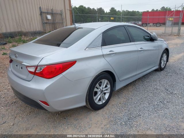 Photo 3 VIN: 5NPEB4AC6EH833201 - HYUNDAI SONATA 