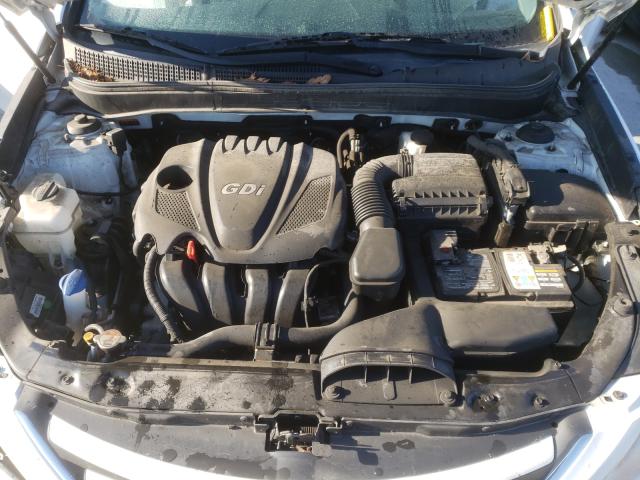 Photo 6 VIN: 5NPEB4AC6EH834641 - HYUNDAI SONATA GLS 