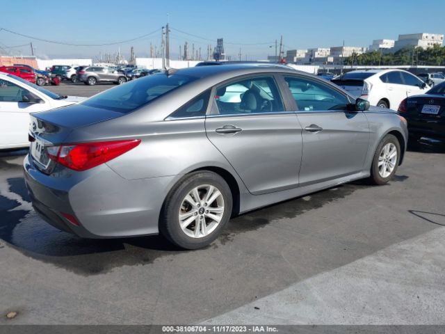 Photo 3 VIN: 5NPEB4AC6EH875965 - HYUNDAI SONATA GLS 