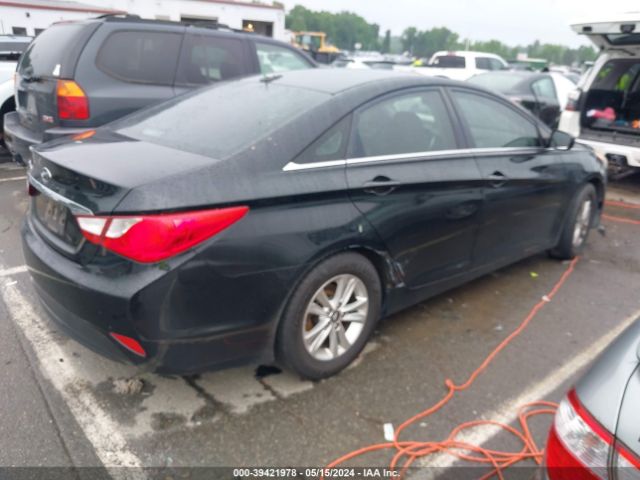 Photo 3 VIN: 5NPEB4AC6EH879014 - HYUNDAI SONATA 