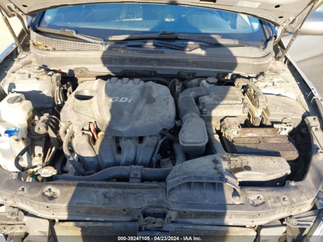 Photo 9 VIN: 5NPEB4AC6EH905479 - HYUNDAI SONATA 