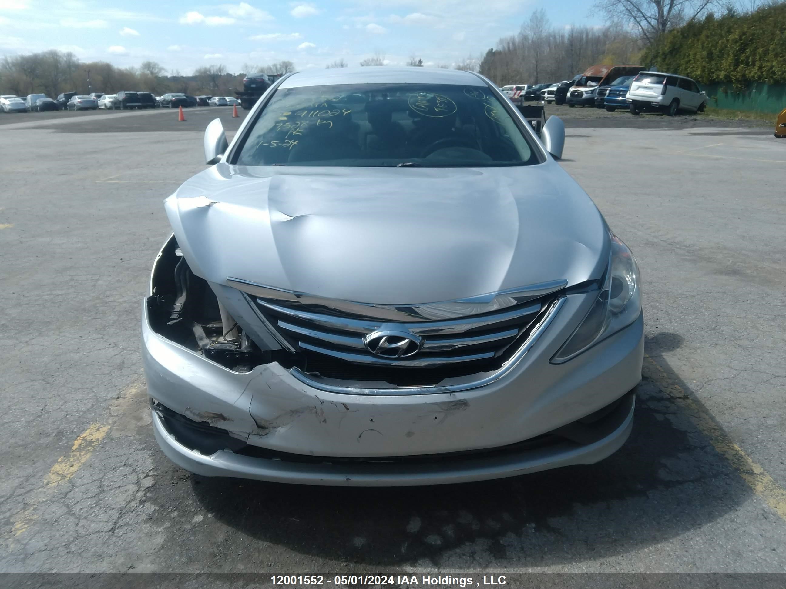 Photo 12 VIN: 5NPEB4AC6EH911024 - HYUNDAI SONATA 