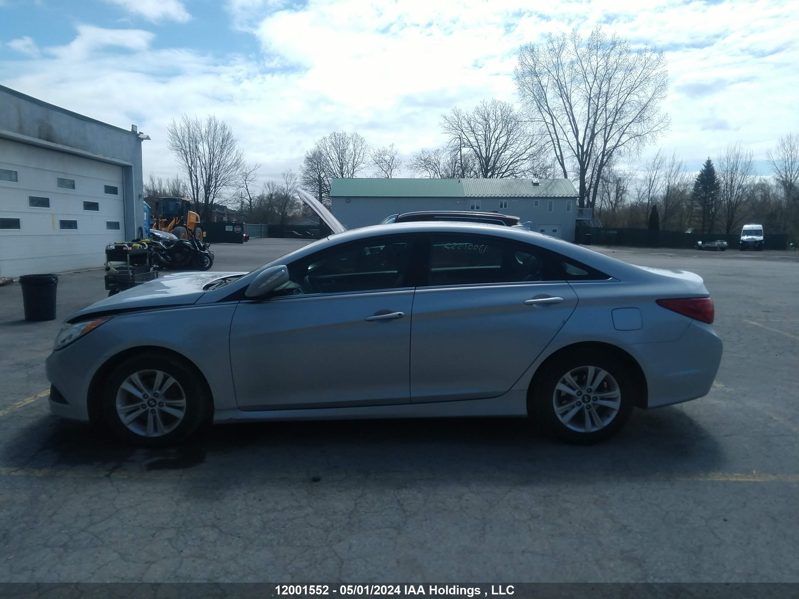 Photo 14 VIN: 5NPEB4AC6EH911024 - HYUNDAI SONATA 