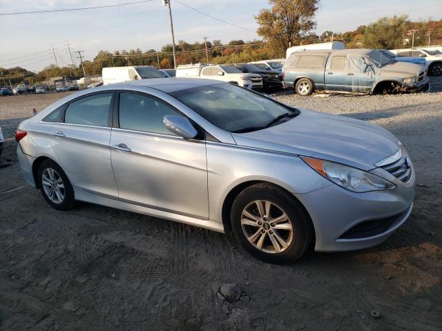 Photo 3 VIN: 5NPEB4AC6EH931824 - HYUNDAI SONATA GLS 