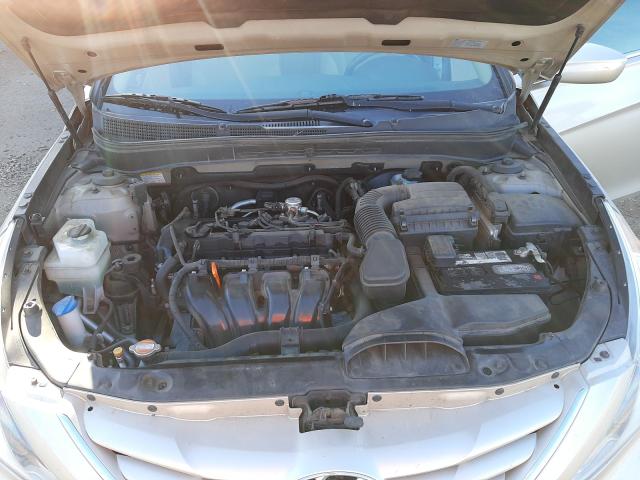 Photo 6 VIN: 5NPEB4AC7BH022485 - HYUNDAI SONATA GLS 