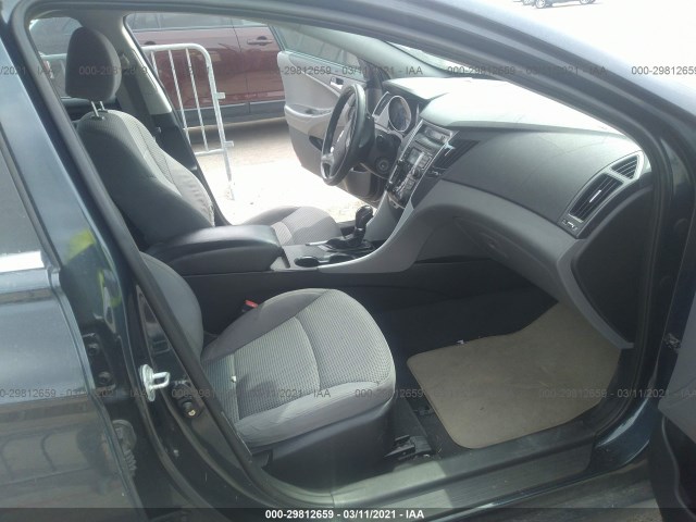 Photo 4 VIN: 5NPEB4AC7BH037956 - HYUNDAI SONATA 