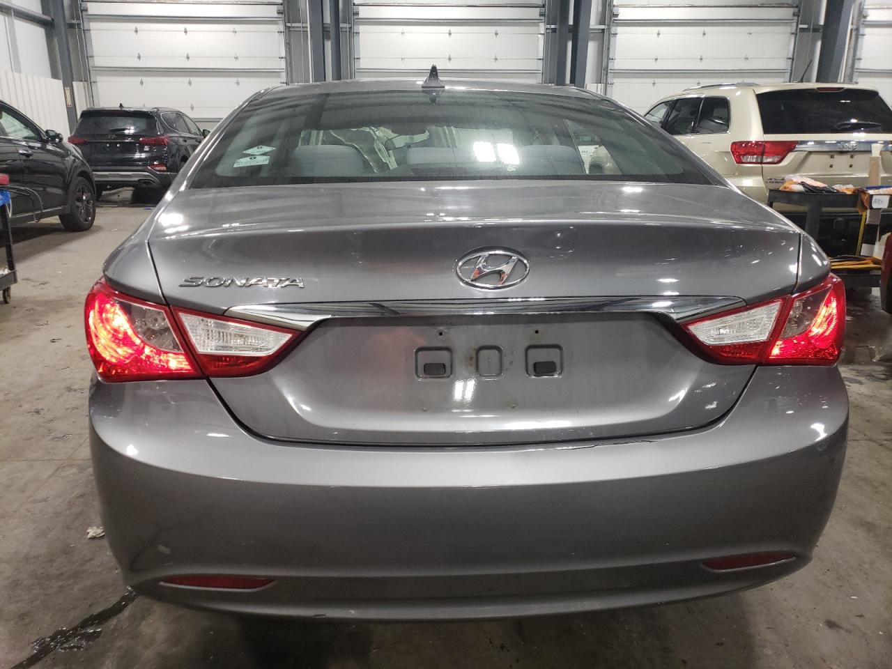 Photo 5 VIN: 5NPEB4AC7BH052375 - HYUNDAI SONATA 