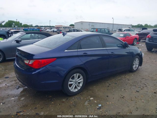 Photo 3 VIN: 5NPEB4AC7BH057804 - HYUNDAI SONATA 