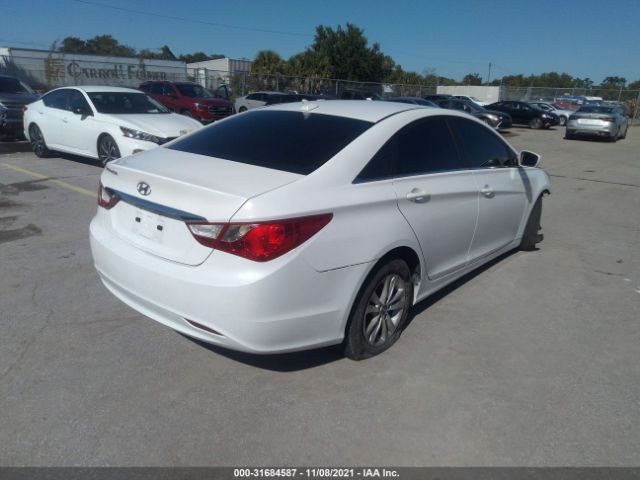 Photo 3 VIN: 5NPEB4AC7BH066373 - HYUNDAI SONATA 