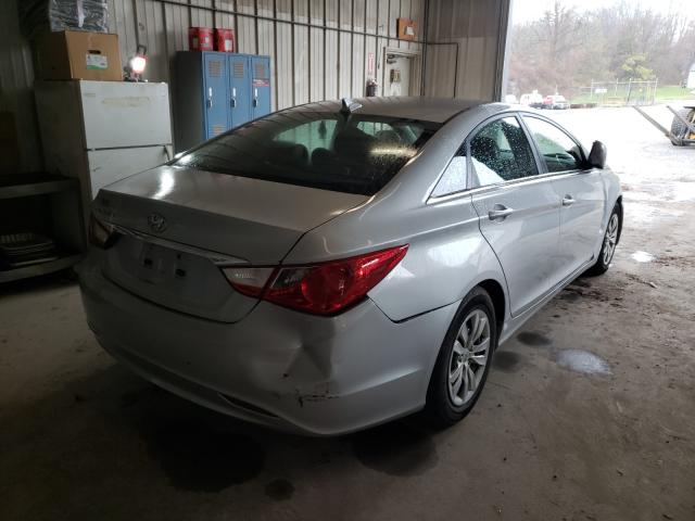 Photo 3 VIN: 5NPEB4AC7BH088843 - HYUNDAI SONATA GLS 