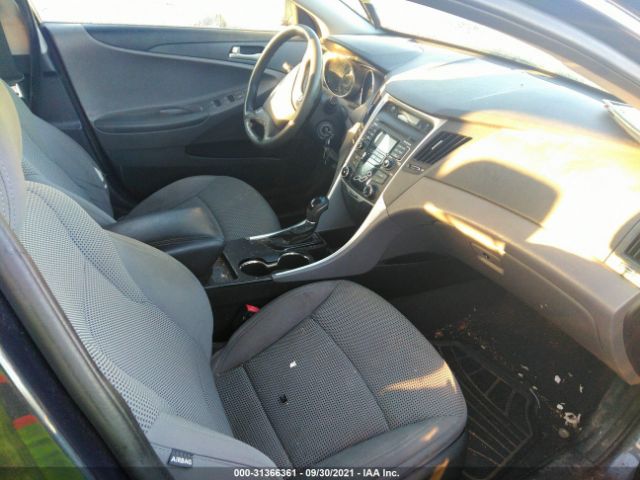 Photo 4 VIN: 5NPEB4AC7BH100151 - HYUNDAI SONATA 