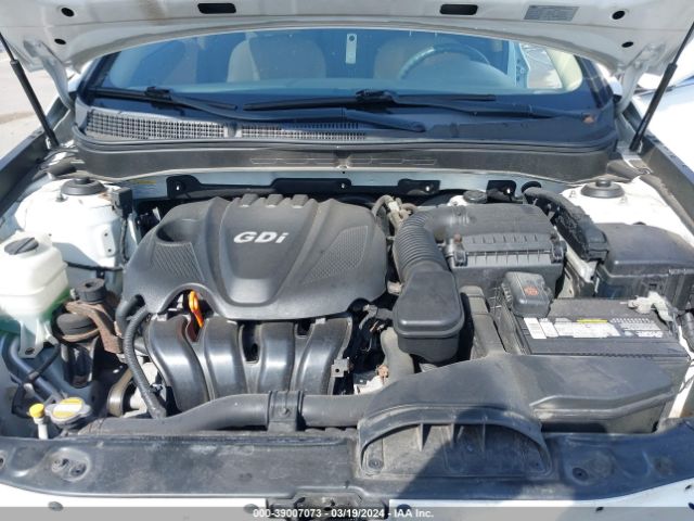 Photo 9 VIN: 5NPEB4AC7BH101395 - HYUNDAI SONATA 