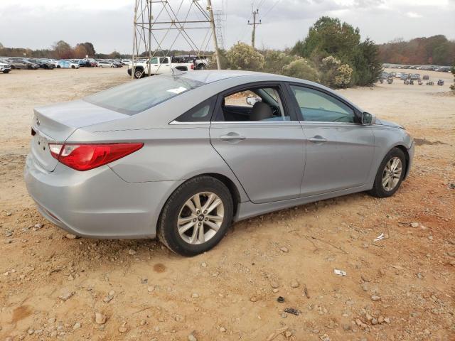 Photo 2 VIN: 5NPEB4AC7BH115992 - HYUNDAI SONATA GLS 