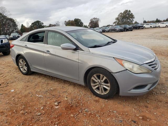 Photo 3 VIN: 5NPEB4AC7BH115992 - HYUNDAI SONATA GLS 