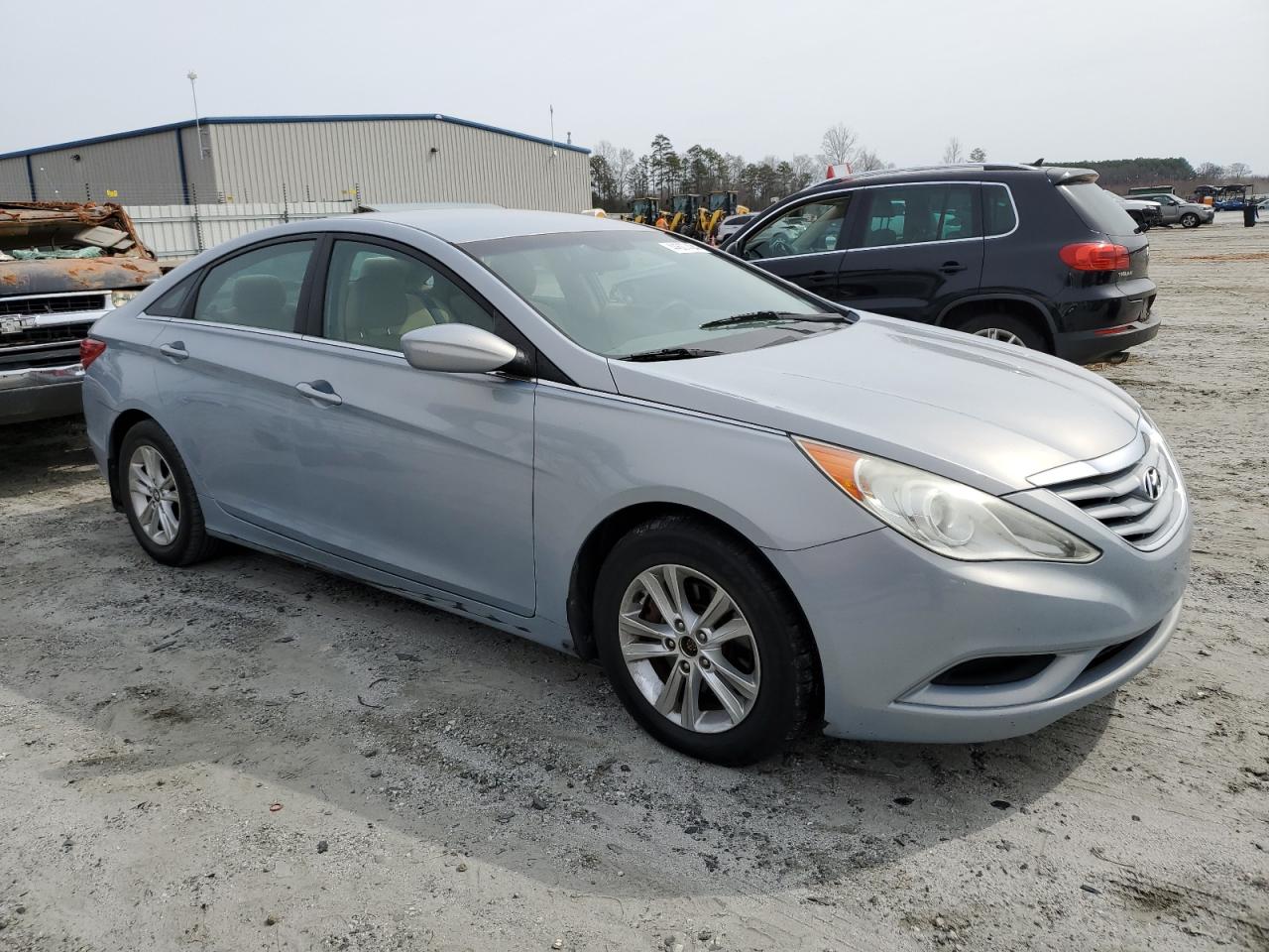 Photo 3 VIN: 5NPEB4AC7BH136096 - HYUNDAI SONATA 