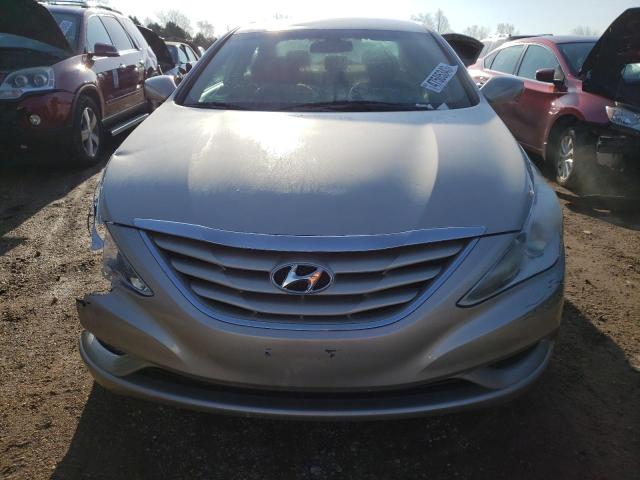 Photo 4 VIN: 5NPEB4AC7BH144201 - HYUNDAI SONATA GLS 