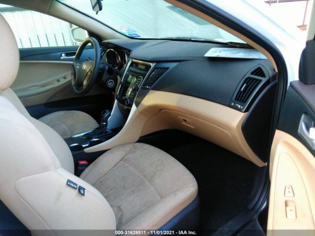 Photo 4 VIN: 5NPEB4AC7BH158289 - HYUNDAI SONATA 