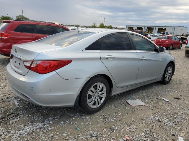 Photo 2 VIN: 5NPEB4AC7BH180048 - HYUNDAI SONATA GLS 