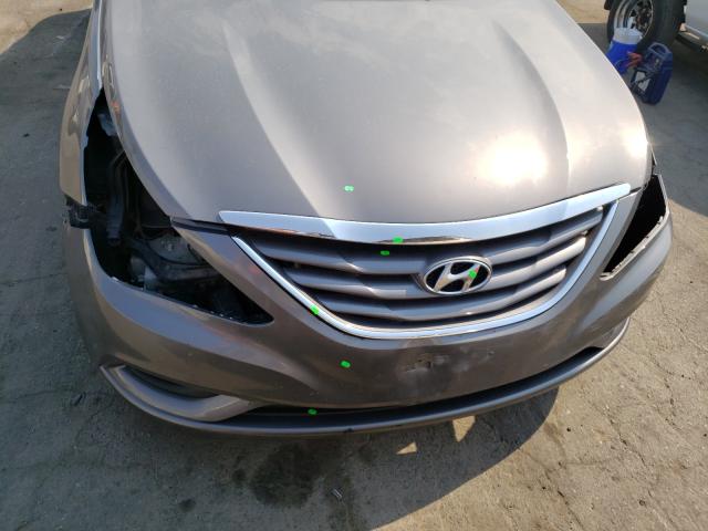 Photo 8 VIN: 5NPEB4AC7BH182835 - HYUNDAI SONATA GLS 