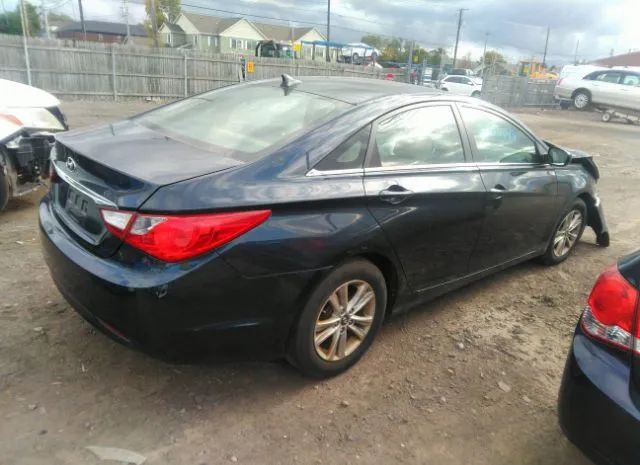 Photo 3 VIN: 5NPEB4AC7BH185461 - HYUNDAI SONATA 