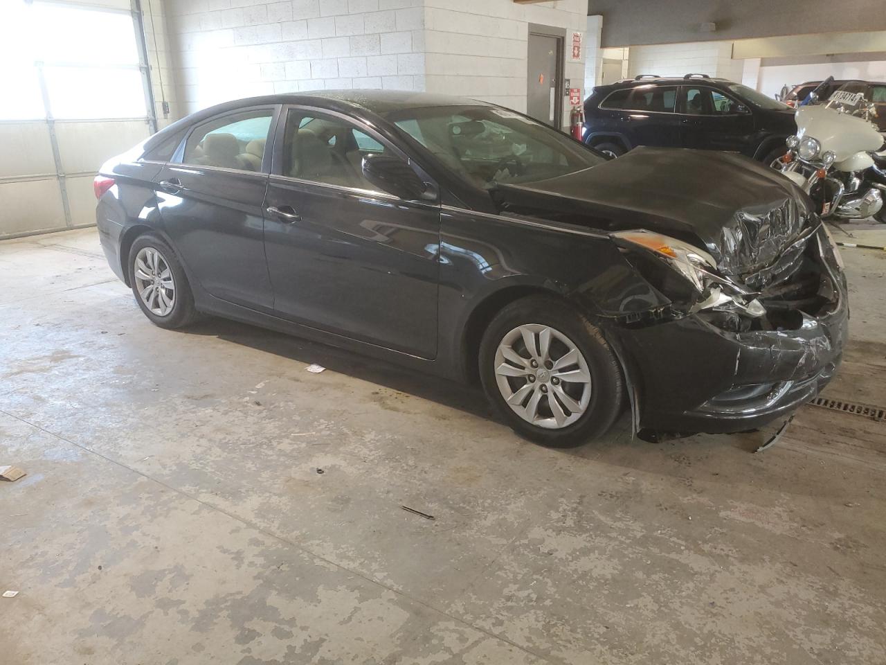 Photo 3 VIN: 5NPEB4AC7BH192684 - HYUNDAI SONATA 