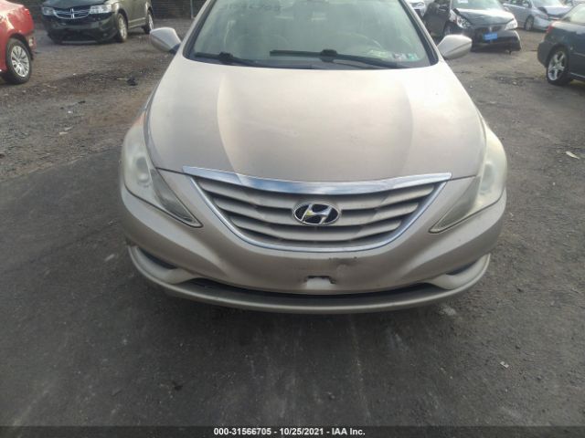 Photo 5 VIN: 5NPEB4AC7BH230737 - HYUNDAI SONATA 