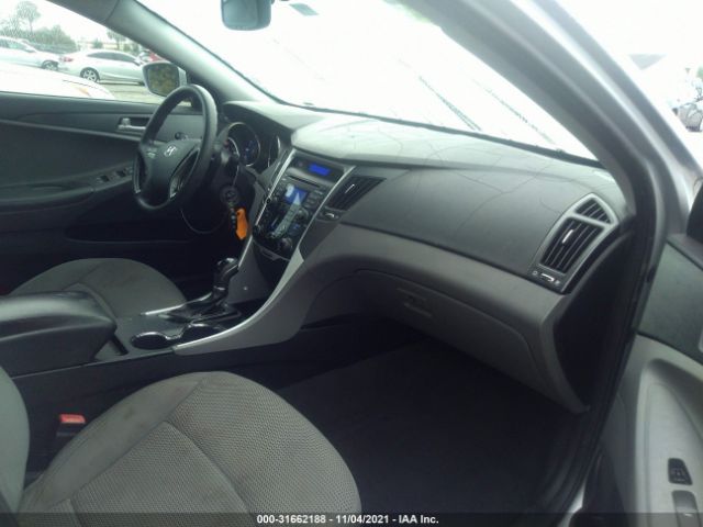 Photo 4 VIN: 5NPEB4AC7BH250194 - HYUNDAI SONATA 