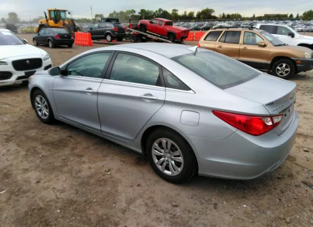 Photo 2 VIN: 5NPEB4AC7BH260319 - HYUNDAI SONATA 