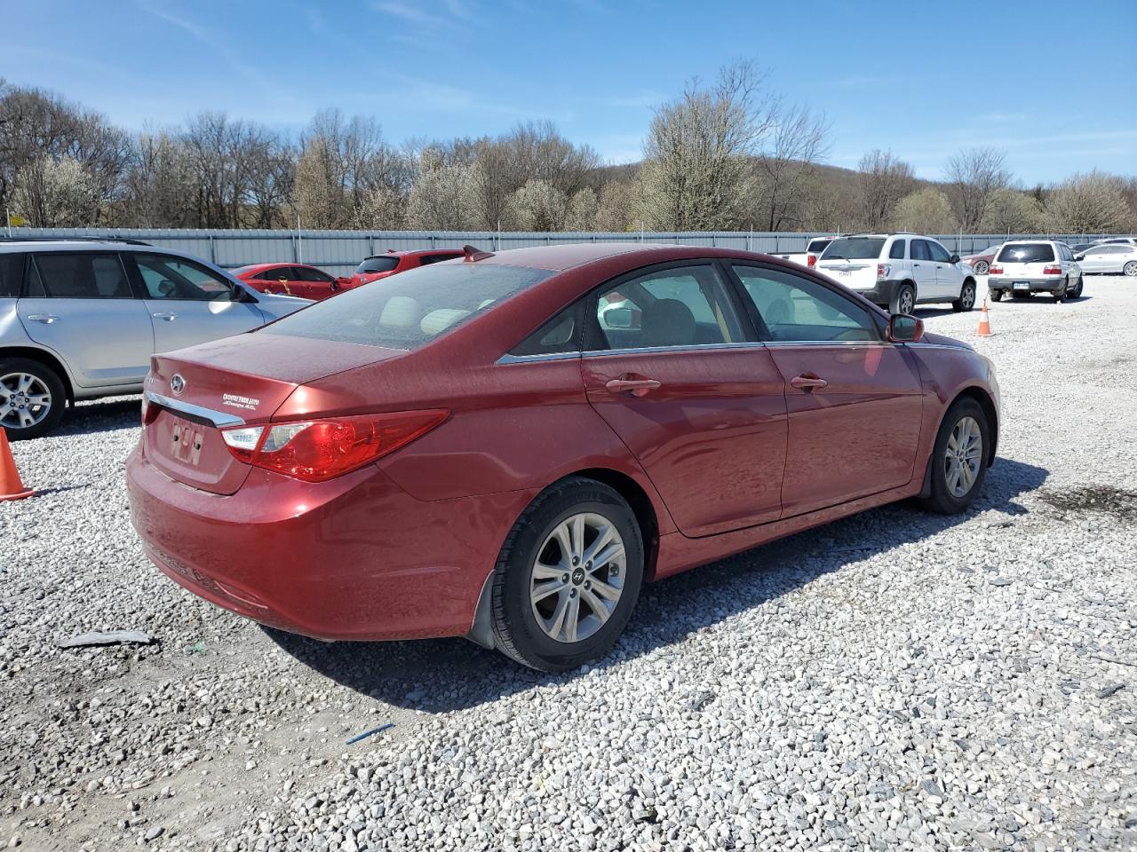 Photo 2 VIN: 5NPEB4AC7BH261485 - HYUNDAI SONATA 