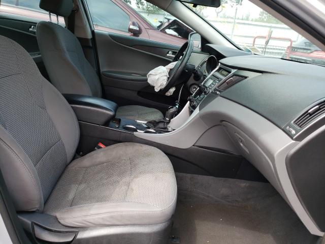 Photo 4 VIN: 5NPEB4AC7BH261857 - HYUNDAI SONATA GLS 