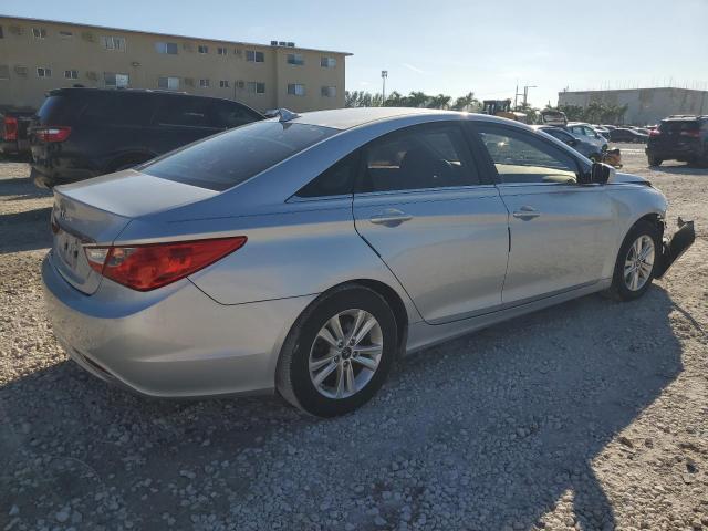 Photo 2 VIN: 5NPEB4AC7BH290078 - HYUNDAI SONATA GLS 