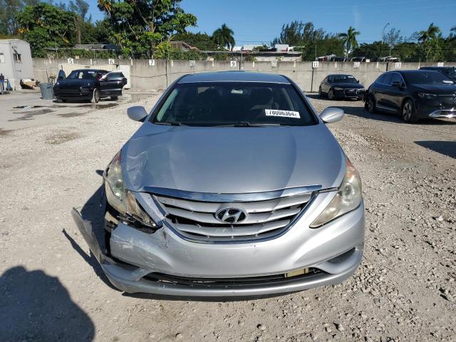 Photo 4 VIN: 5NPEB4AC7BH290078 - HYUNDAI SONATA GLS 