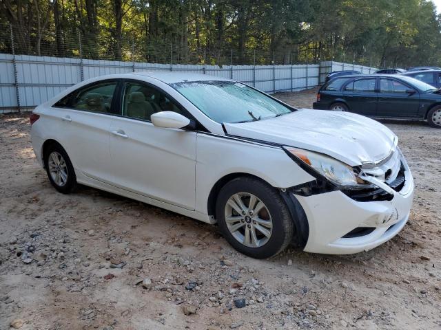 Photo 3 VIN: 5NPEB4AC7BH304724 - HYUNDAI SONATA GLS 