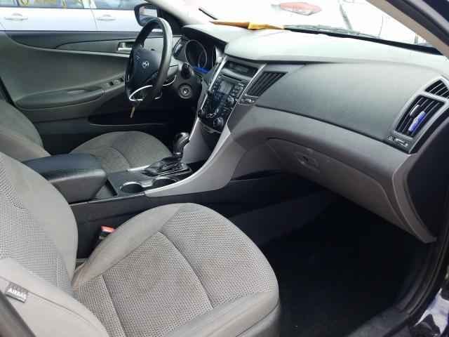 Photo 4 VIN: 5NPEB4AC7BH307705 - HYUNDAI SONATA GLS 