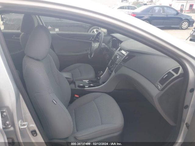 Photo 4 VIN: 5NPEB4AC7CH340740 - HYUNDAI SONATA 