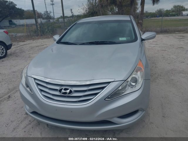 Photo 5 VIN: 5NPEB4AC7CH340740 - HYUNDAI SONATA 