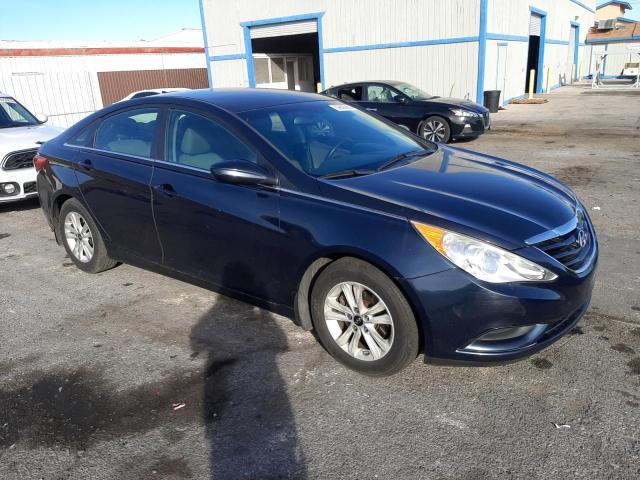 Photo 3 VIN: 5NPEB4AC7CH377576 - HYUNDAI SONATA GLS 