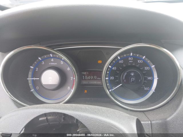 Photo 6 VIN: 5NPEB4AC7CH383443 - HYUNDAI SONATA 