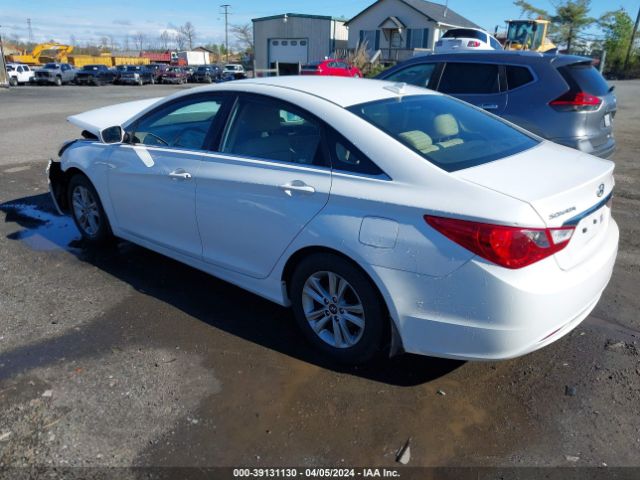 Photo 2 VIN: 5NPEB4AC7CH391834 - HYUNDAI SONATA 