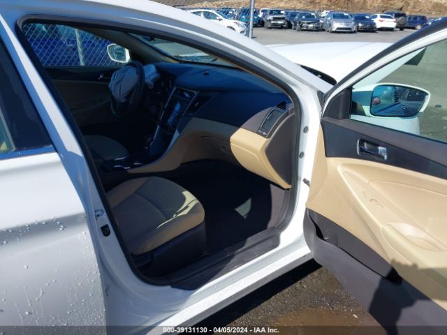 Photo 4 VIN: 5NPEB4AC7CH391834 - HYUNDAI SONATA 