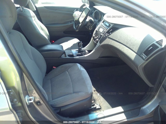 Photo 4 VIN: 5NPEB4AC7CH401195 - HYUNDAI SONATA 