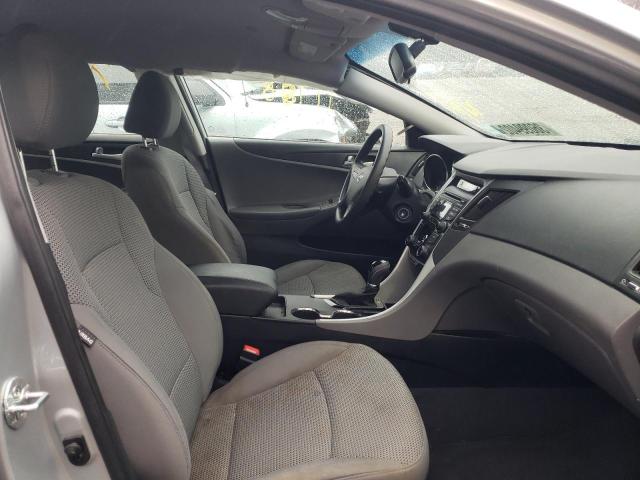 Photo 4 VIN: 5NPEB4AC7CH412942 - HYUNDAI SONATA GLS 